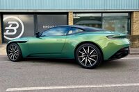 ASTON MARTIN DB11