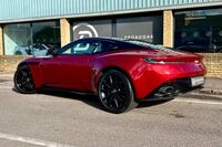 ASTON MARTIN DB11