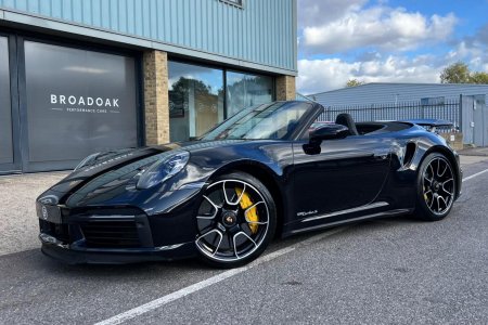 PORSCHE