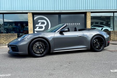 PORSCHE
