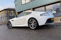 ASTON MARTIN VANTAGE