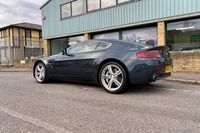 ASTON MARTIN VANTAGE