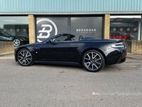 ASTON MARTIN VANTAGE