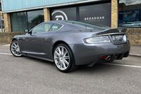 ASTON MARTIN DBS
